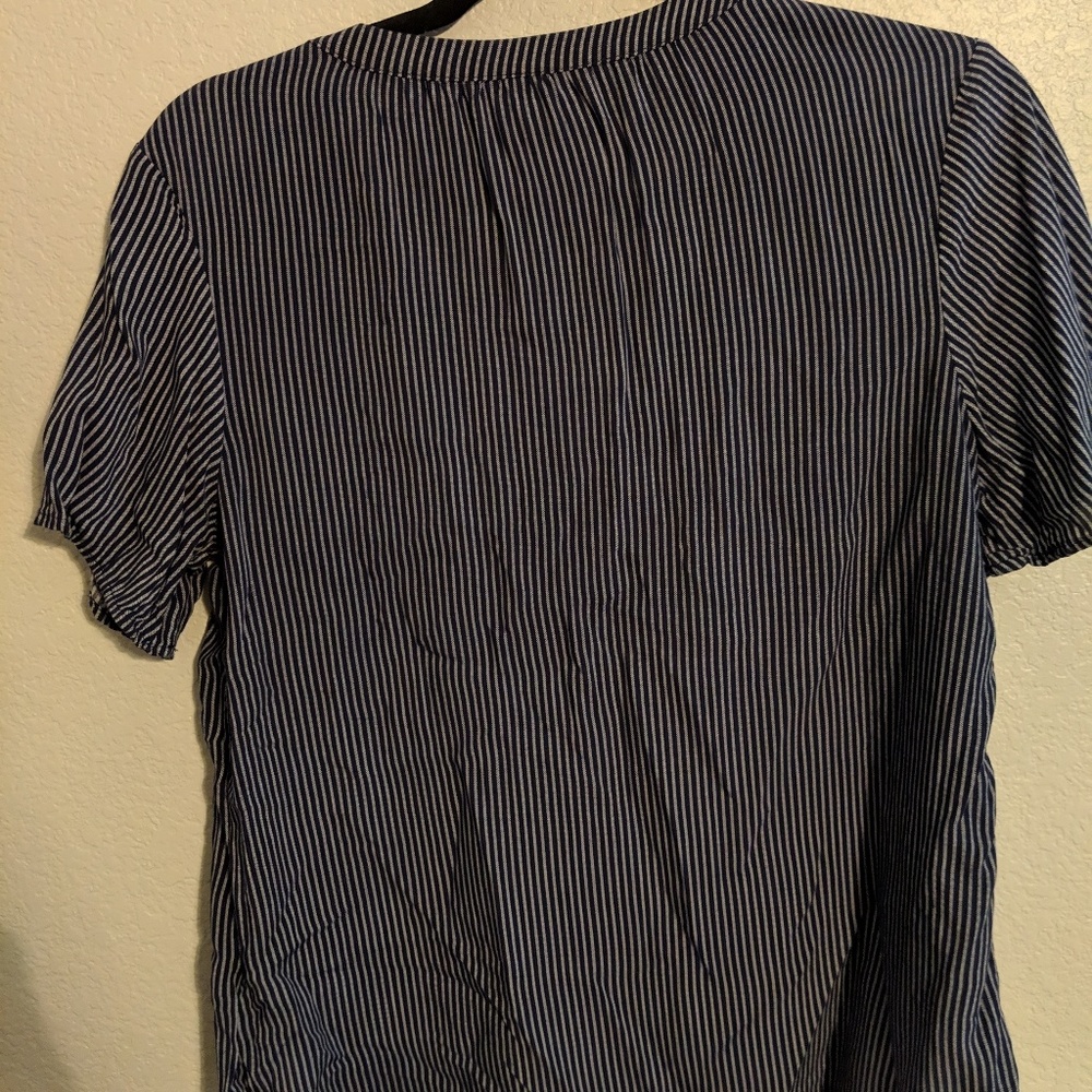 Relaxed Split-Neck Georgette Blouse - Picture 2 of 2
